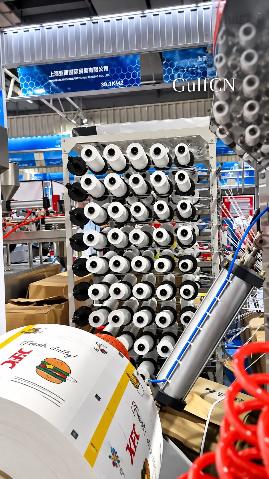 Paper bag production equipment and materials at a Chinese manufacturer exhibition